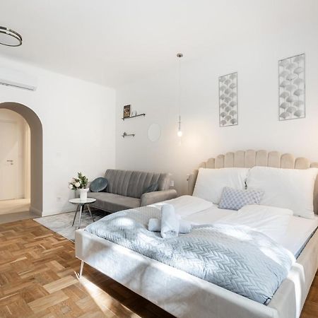 D71 - Central Cozy Suite, Best Location By Bqa ブダペスト エクステリア 写真